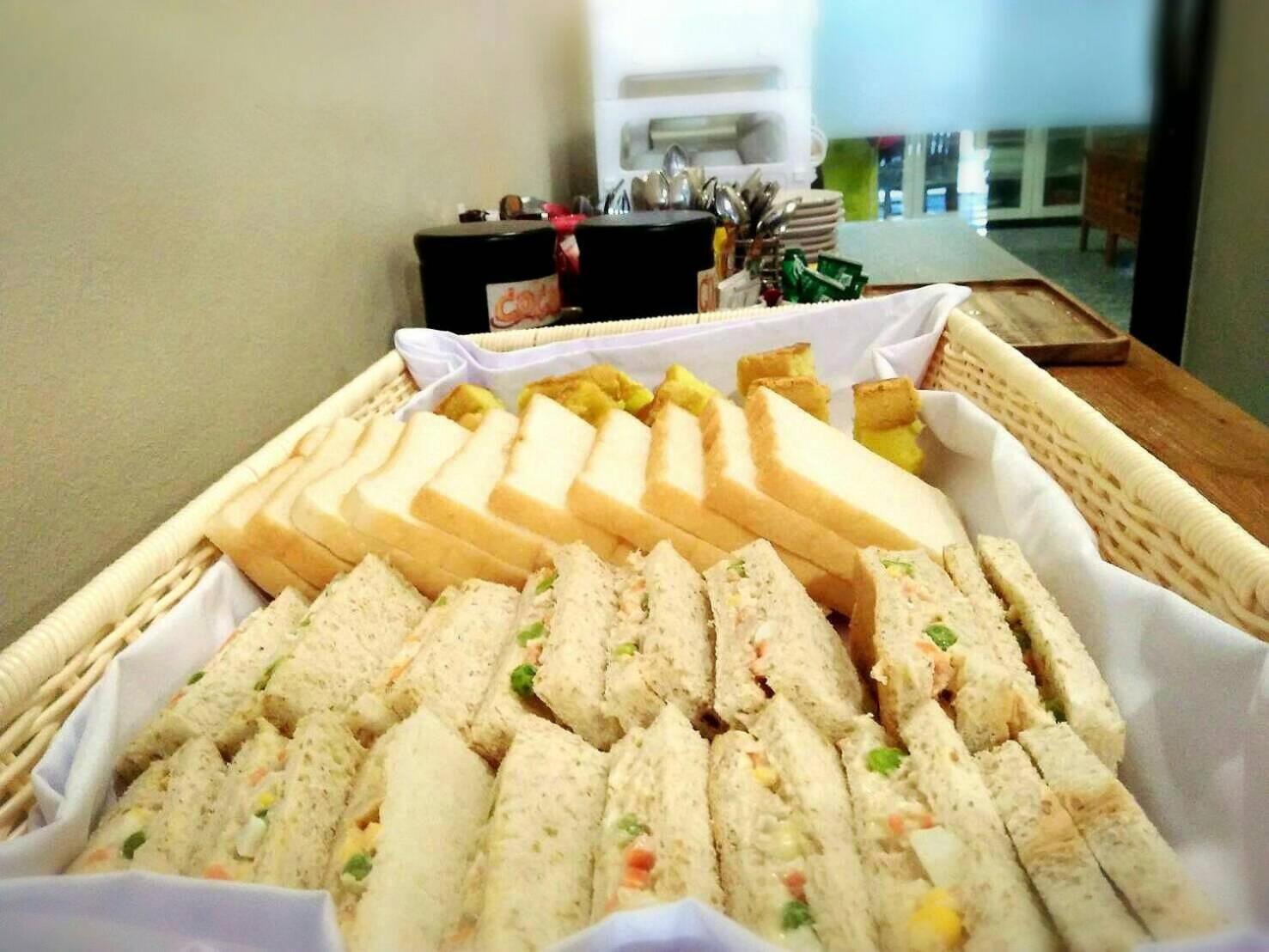 The Guest Hotel Krabi Bagian luar foto