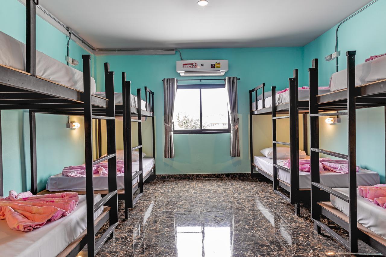 The Guest Hotel Krabi Bagian luar foto