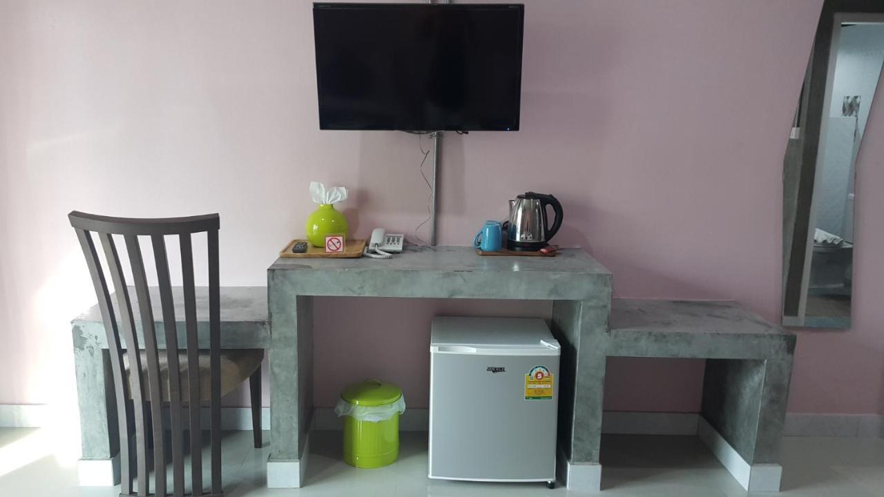The Guest Hotel Krabi Bagian luar foto